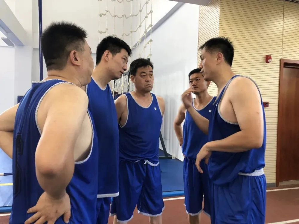 哪里有针对初学者的篮球赛事信息_2