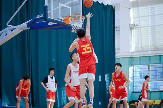如何通过模拟比赛环境提升投篮表现_2